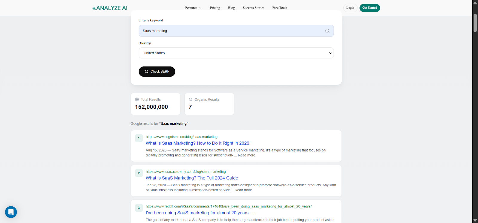 [Screenshot: SEO tool filtered to show keywords in positions 2&ndash;8 with a featured snippet present, user&rsquo;s page not in snippet]