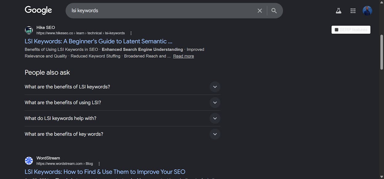 Google People Also Ask box expanded for &ldquo;lsi keywords&rdquo;