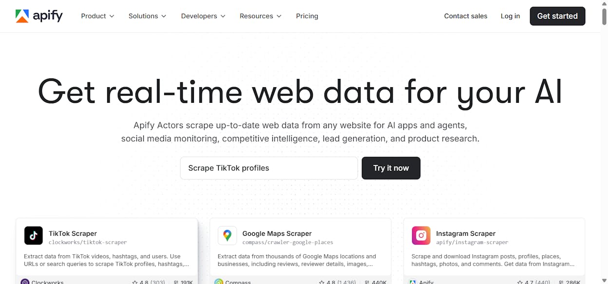 Apify&rsquo;s Actor configuration page with URL inputs and scheduling options