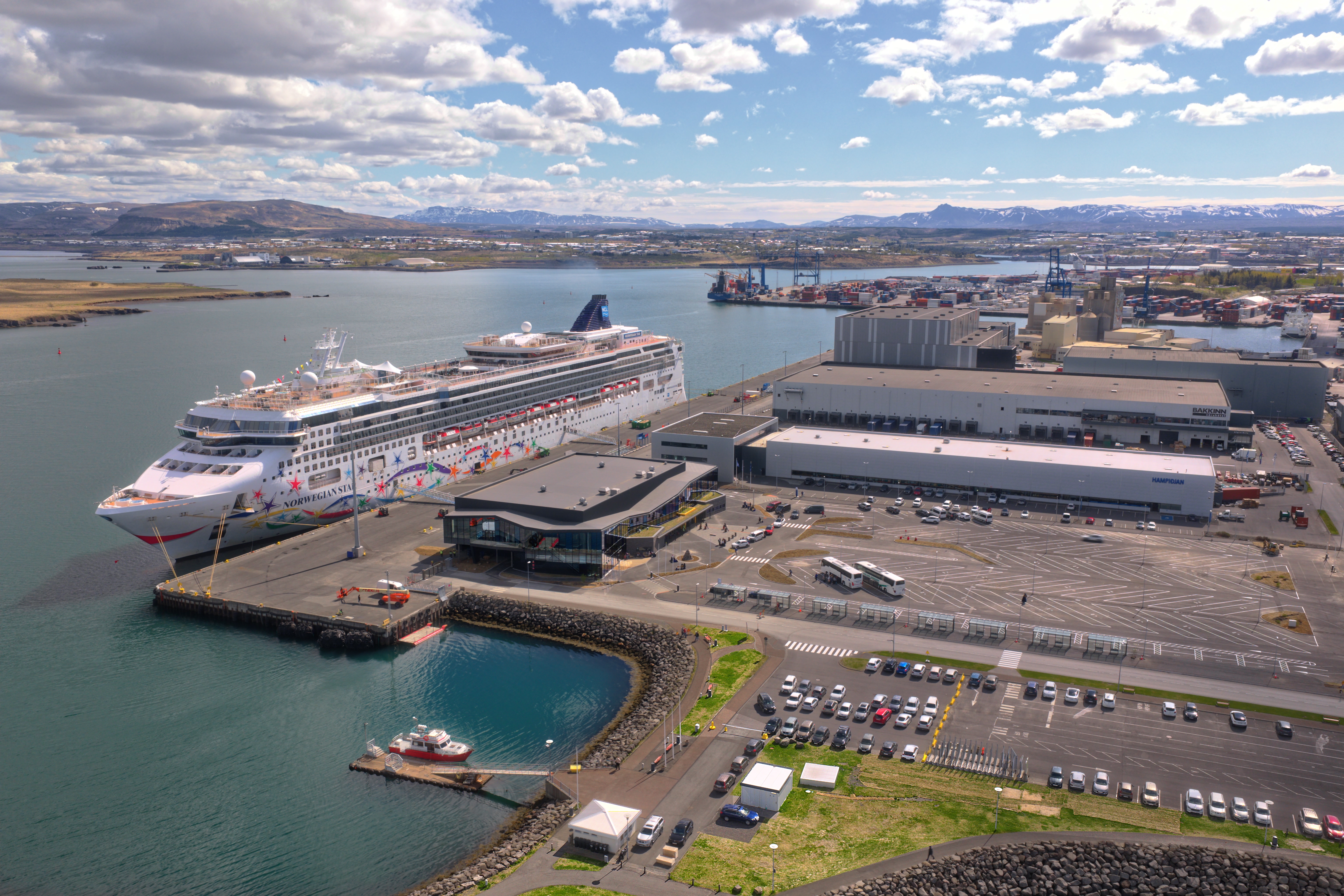 Reykjavíkurhöfn hlýtur World Cruise Awards - Vör valin besta farþegamiðstöð Evrópu