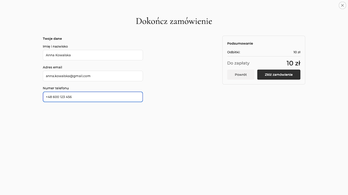 Formularz zamówienia z danymi kontaktowymi: imię, email, telefon oraz podsumowanie kwoty