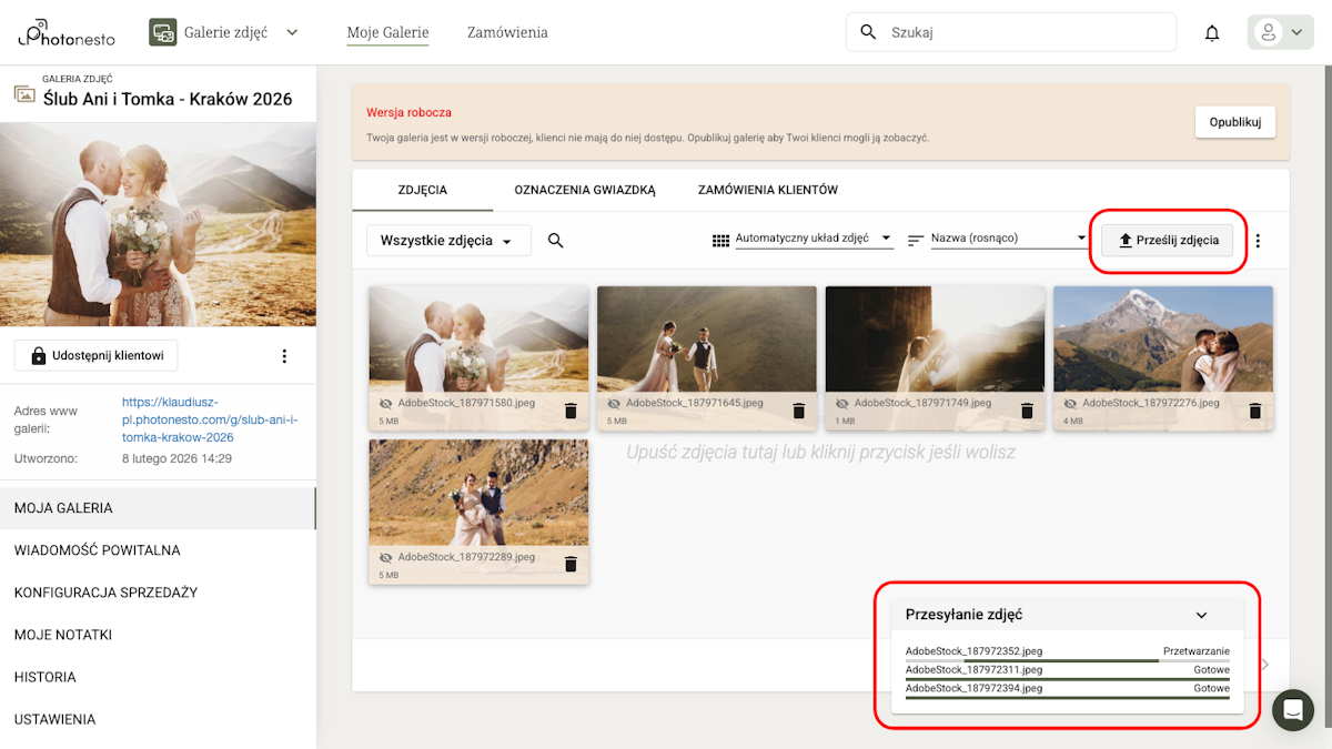Proces przesyłania zdjęć z widocznym paskiem postępu