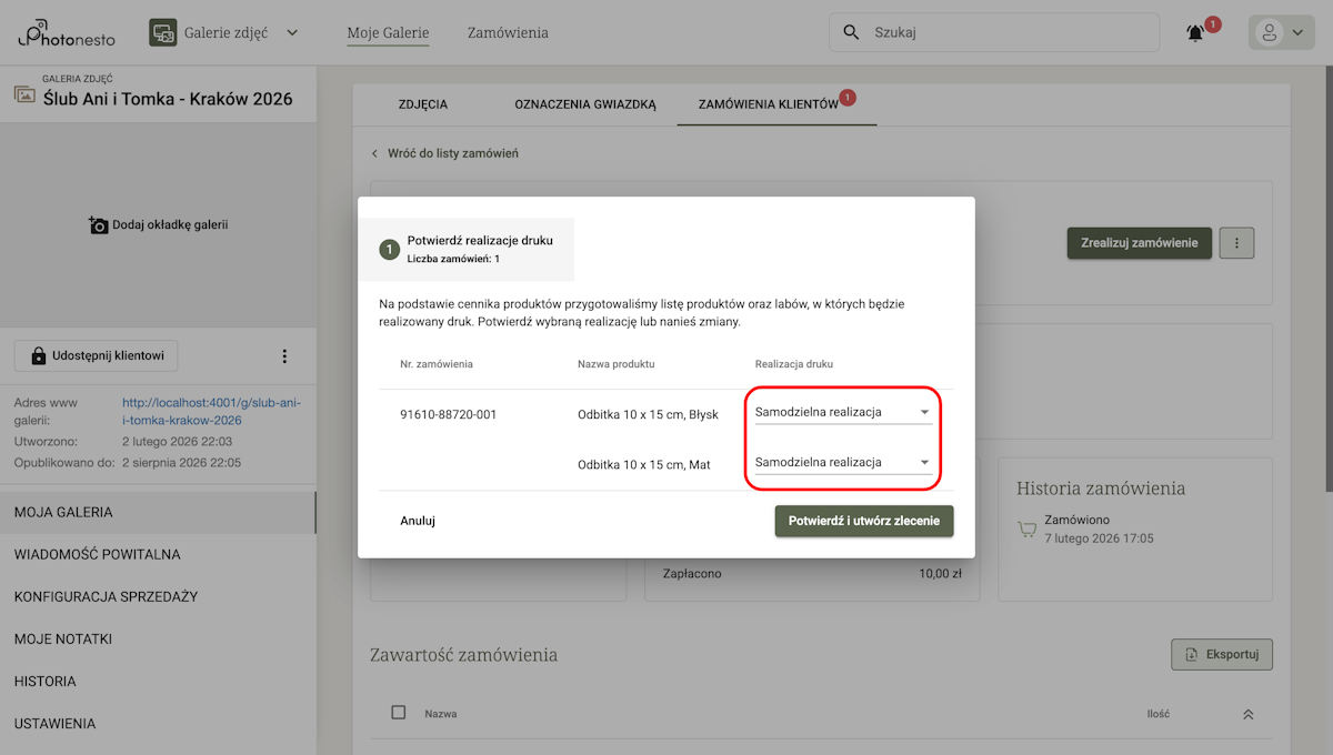 Dialog potwierdzenia realizacji druku z tabelą produktów i dropdownami wyboru realizacji