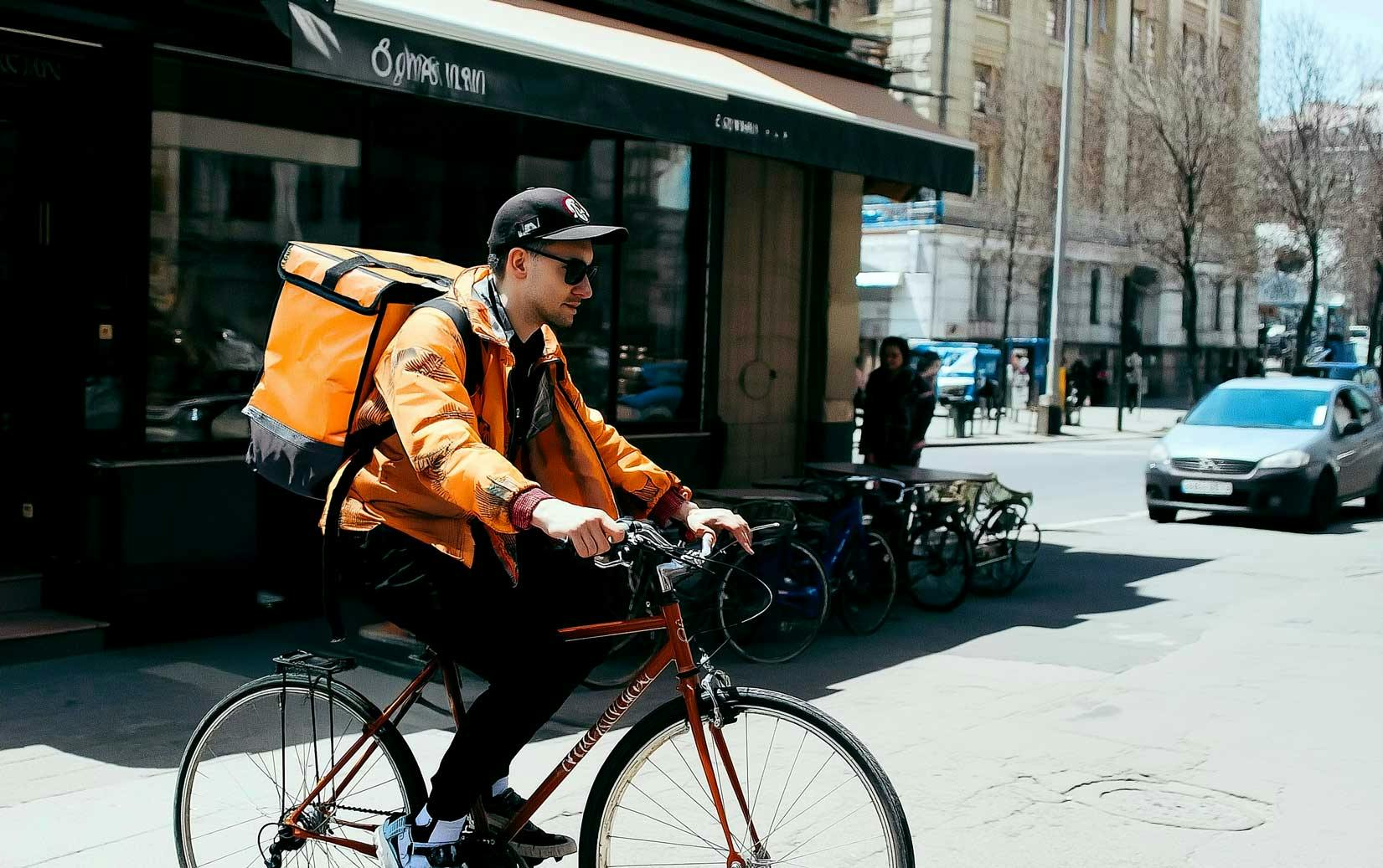 Top-Statistics-on-Food-Delivery-to-Know-in-2025-Delivery-OV