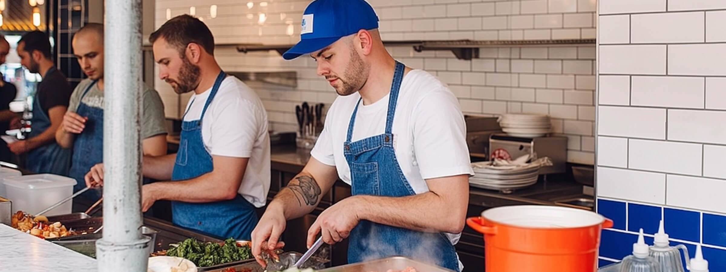 How to Grow Your Cloud Kitchen Online in 2024-staff