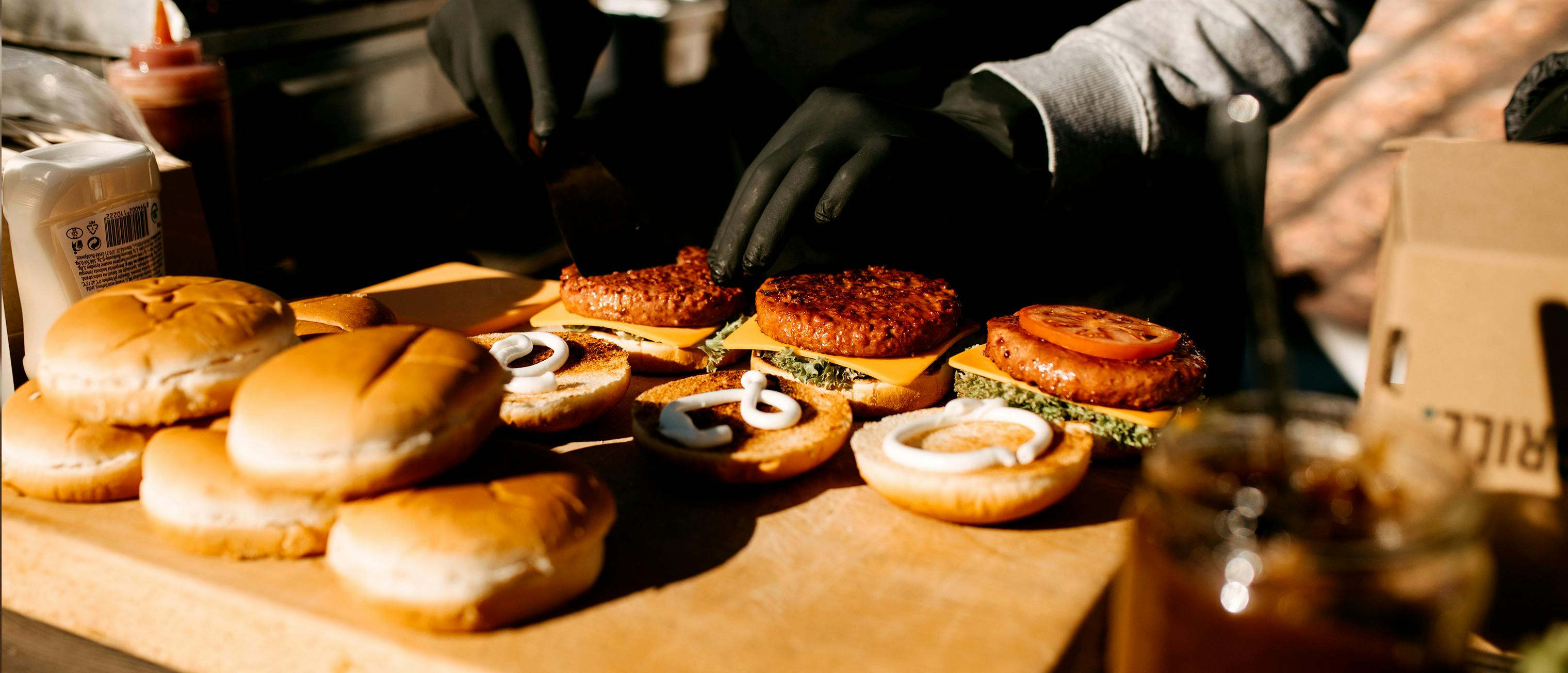 How-To-Choose-Virtual-Brand-Deliverect-Burgers