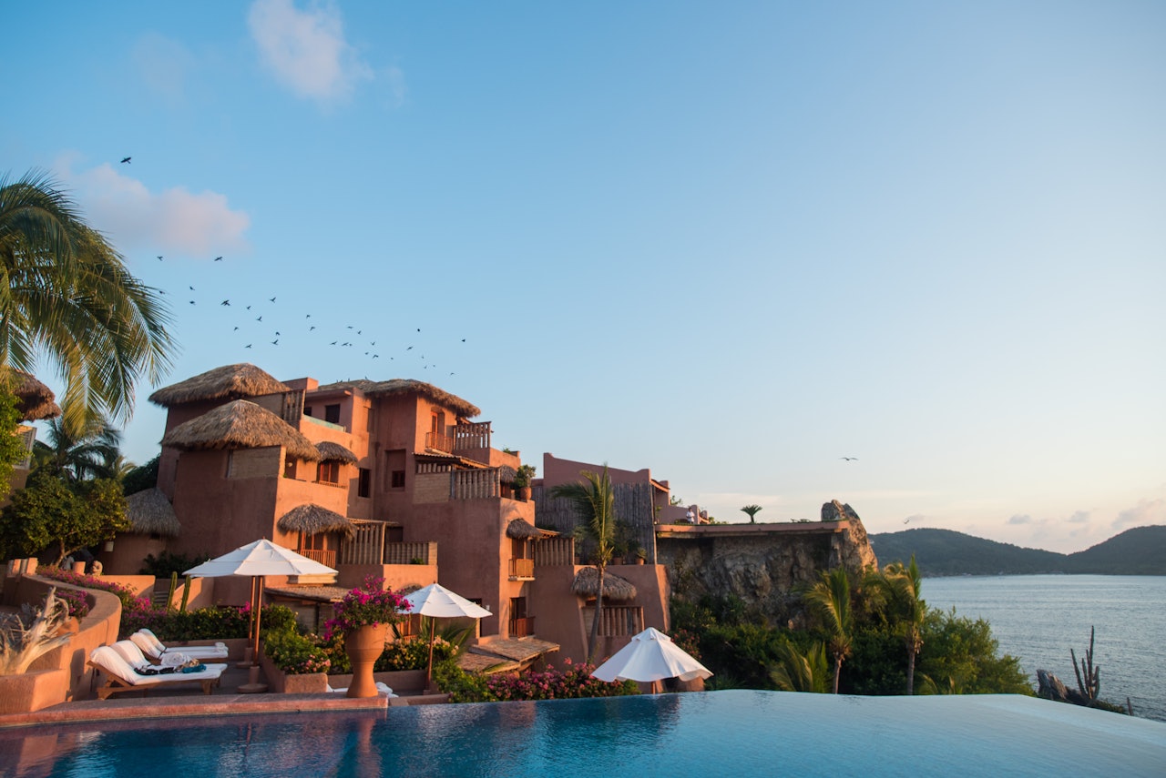 Lacasaquecanta Front