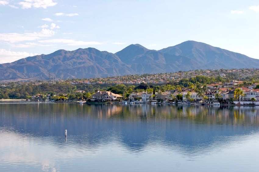 Beautiful scenic view of mountains and waterfront neighborhood in Mission Viejo, California.