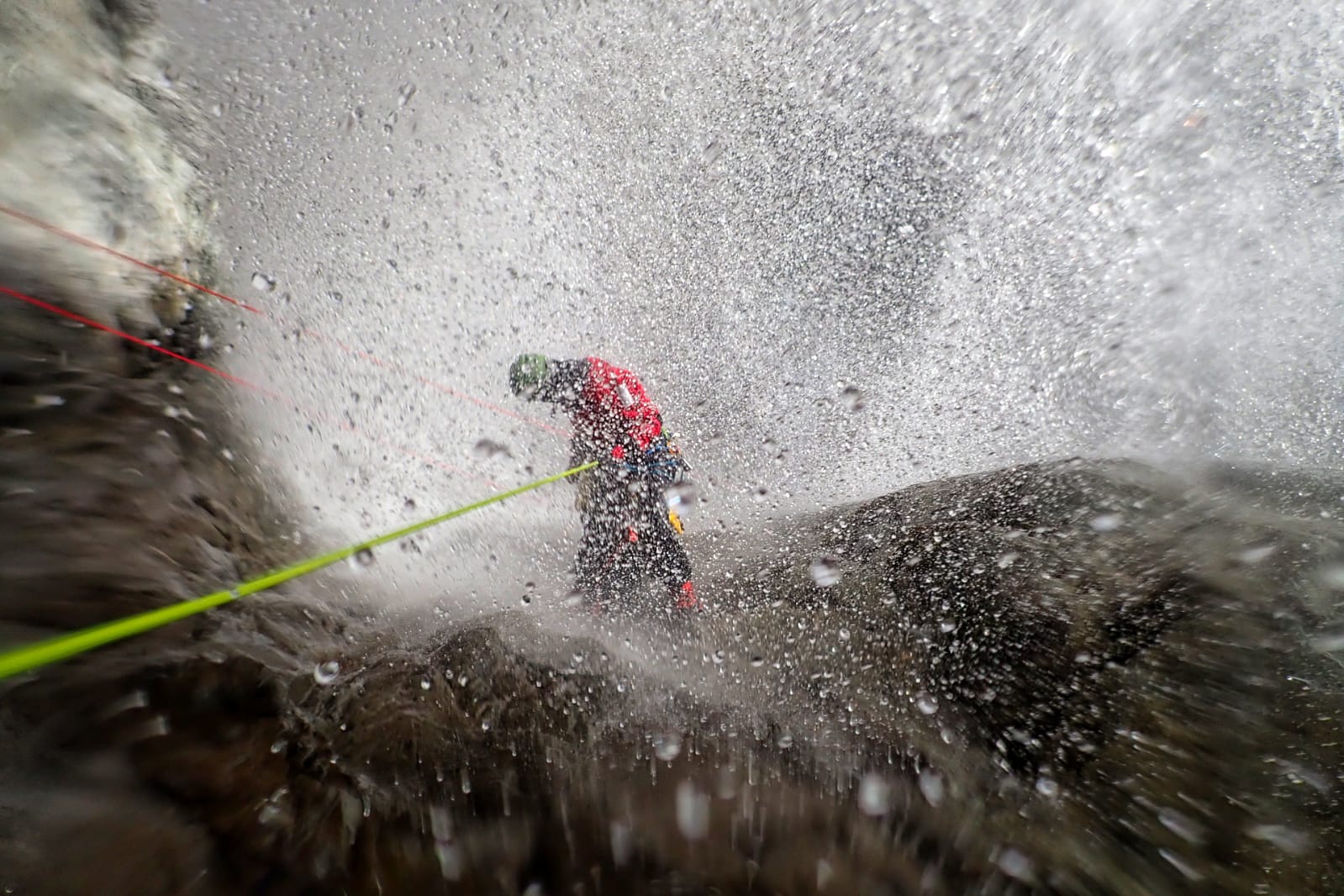 rappel in wild water canyoning