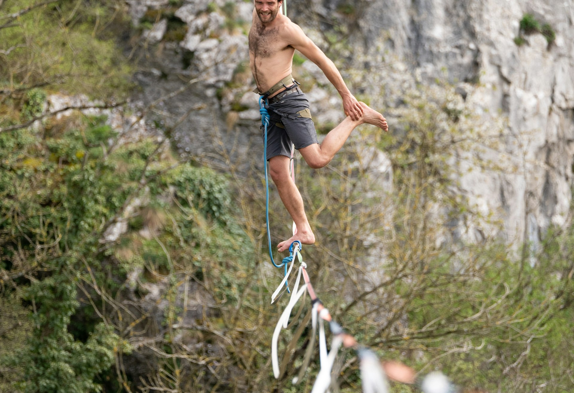 highliner op touw - foto Francis Couderé