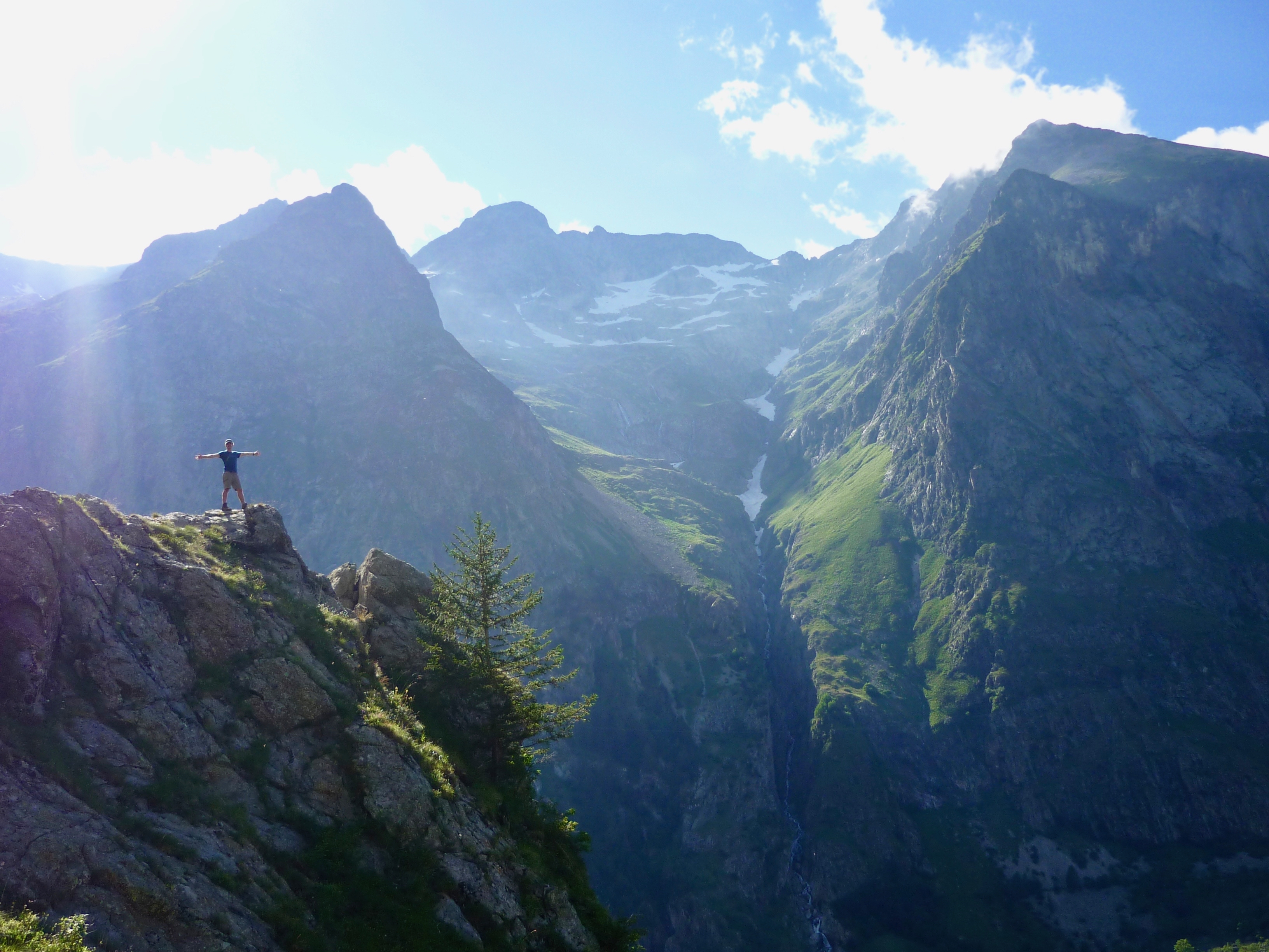 CZB Ecrins - Sam Janssens, bergwandelaar op berg