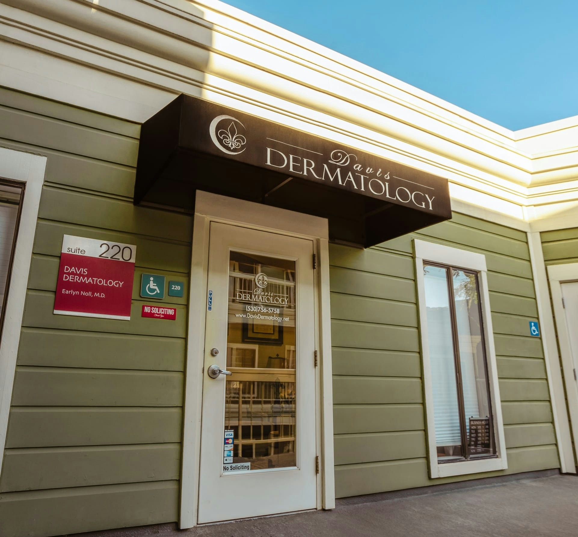 Davis Dermatology front enterance