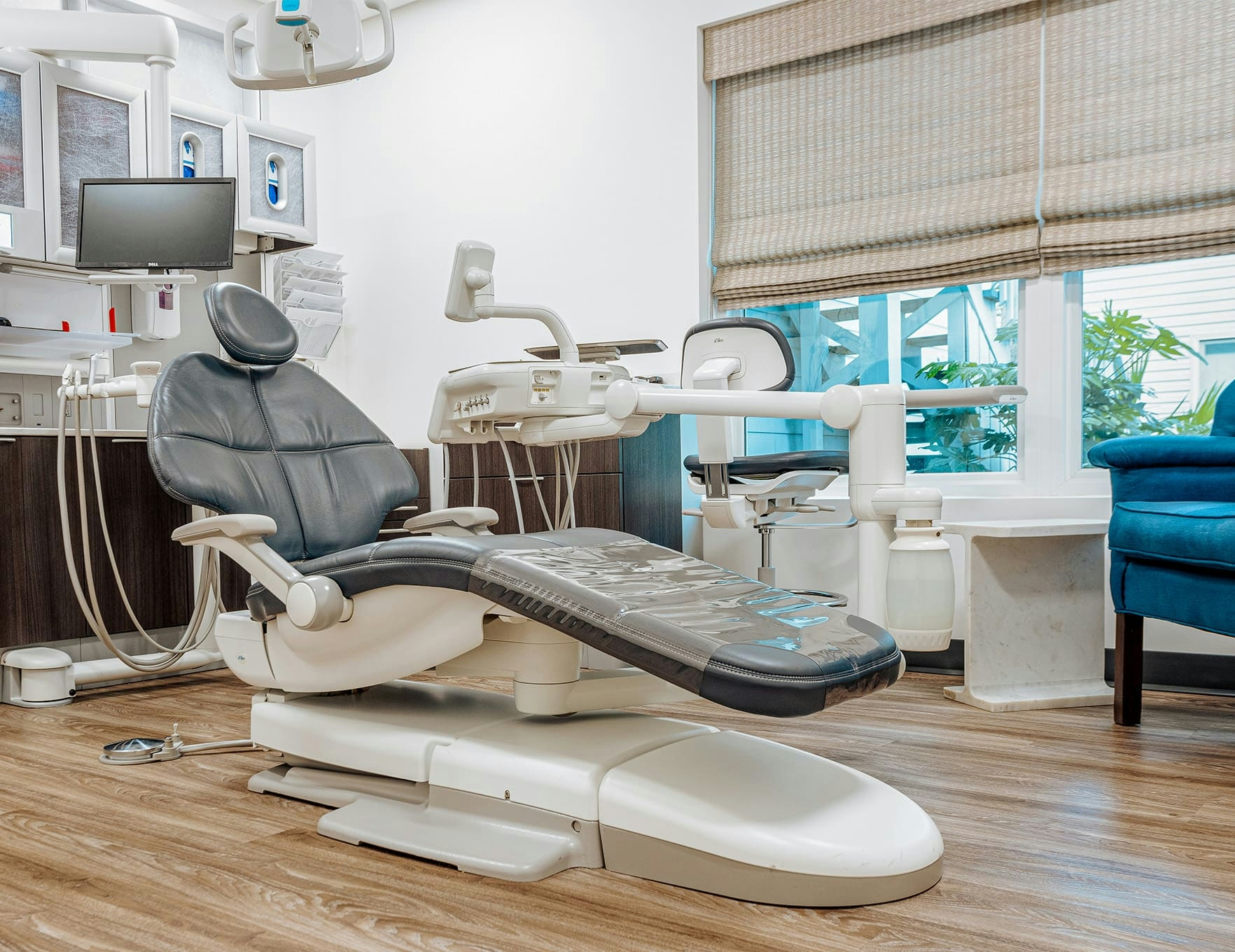 examination room with the chair in the center