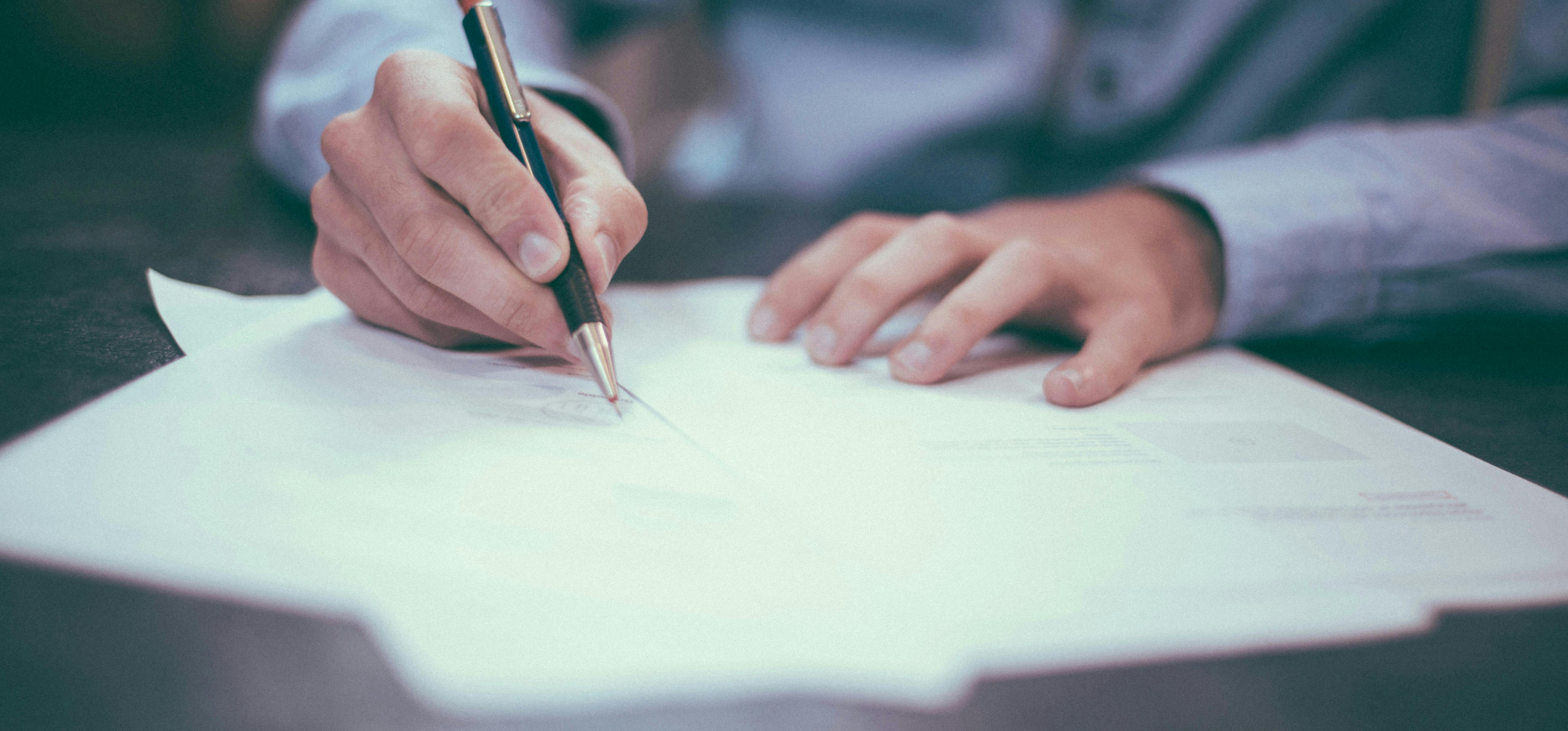 Mansioni superiori e differenze retributive: la Cassazione ribadisce le regole sull’inquadramento Mansioni superiori e differenze retributive: la Cassazione ribadisce le regole sull’inquadramento