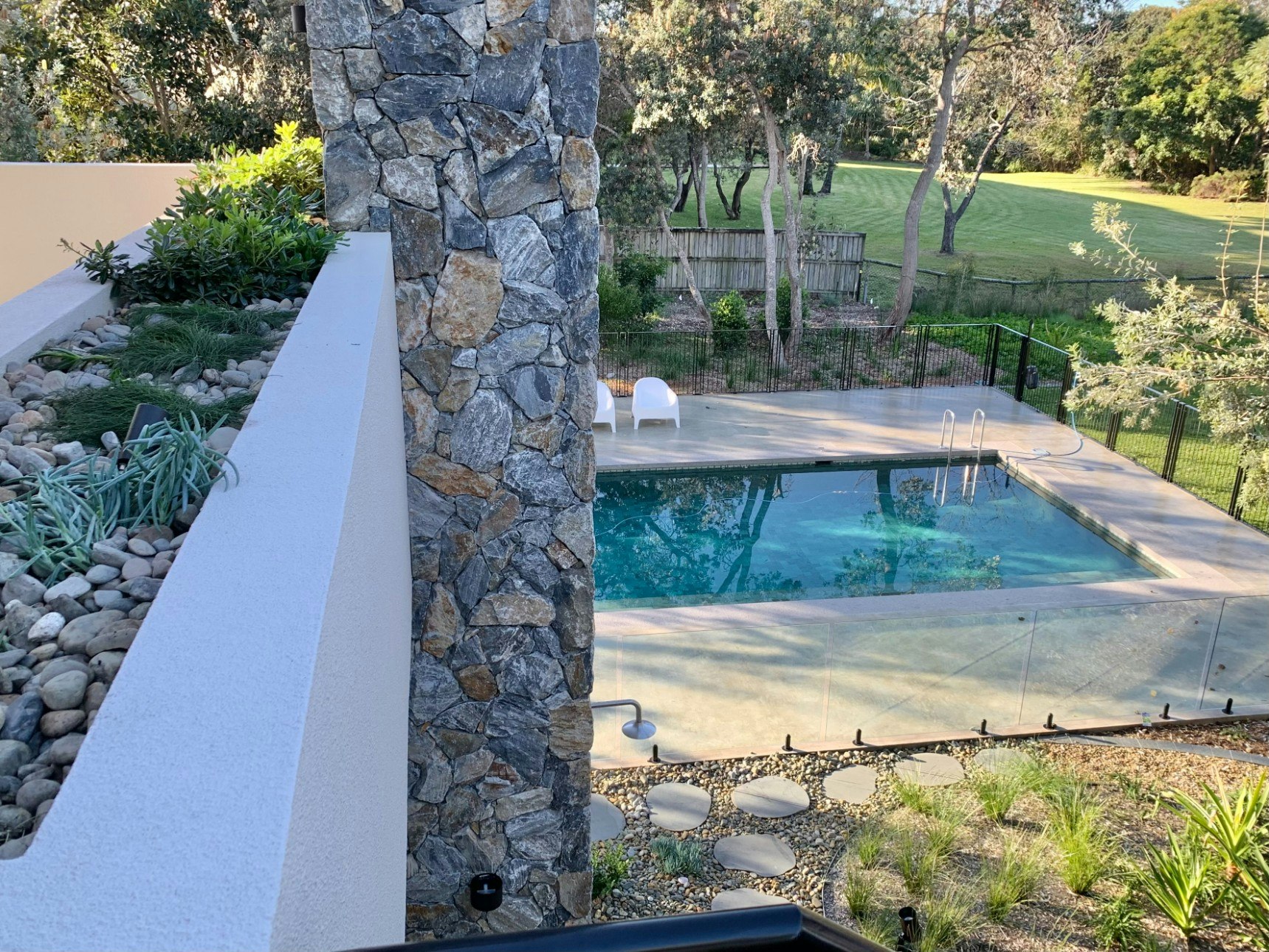 Courtyards & Pool Areas