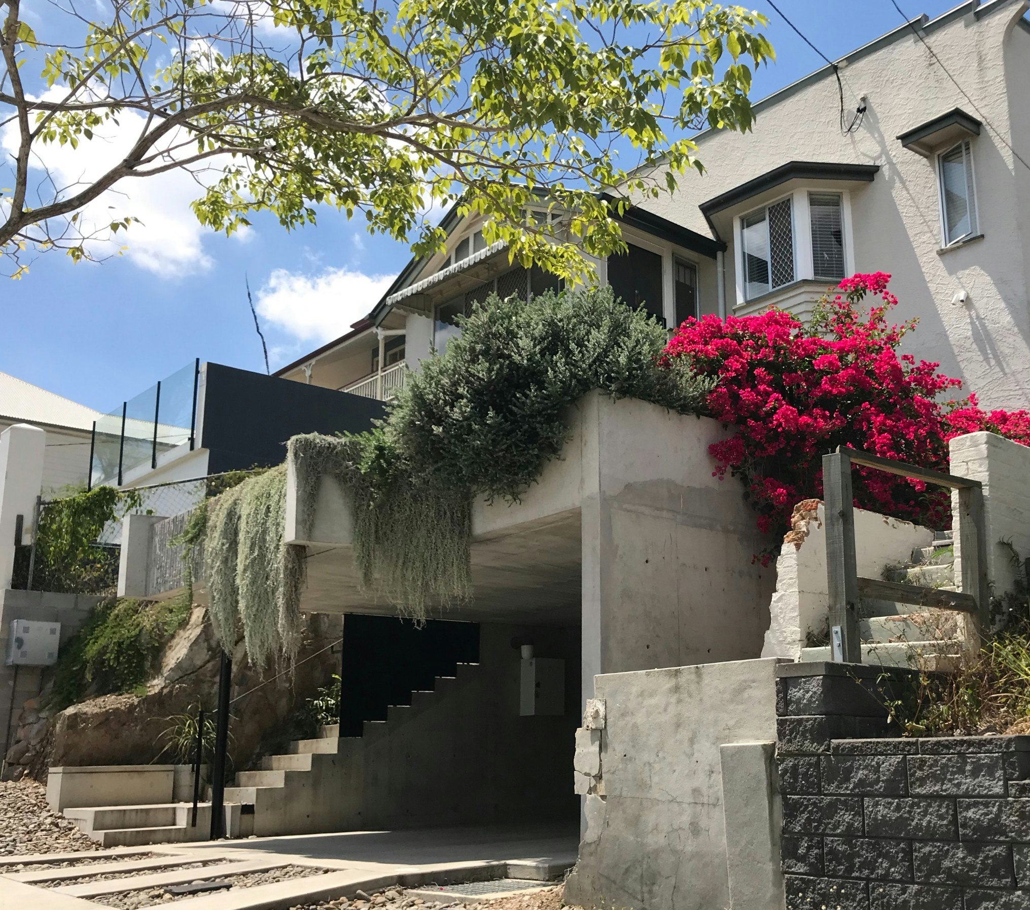 Greenwalls, Greenroofs and Screening Solutions