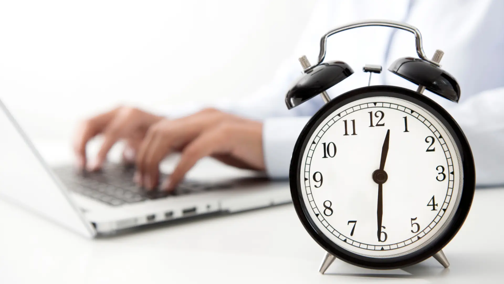 Como calcular o valor da hora trabalhada: aprenda agora mesmo!