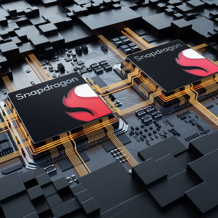 Close-up view of the Zeekr 009’s dual Snapdragon® 8295 chips, powering advanced in-car computing, connectivity, and intelligent features for a seamless driving experience.