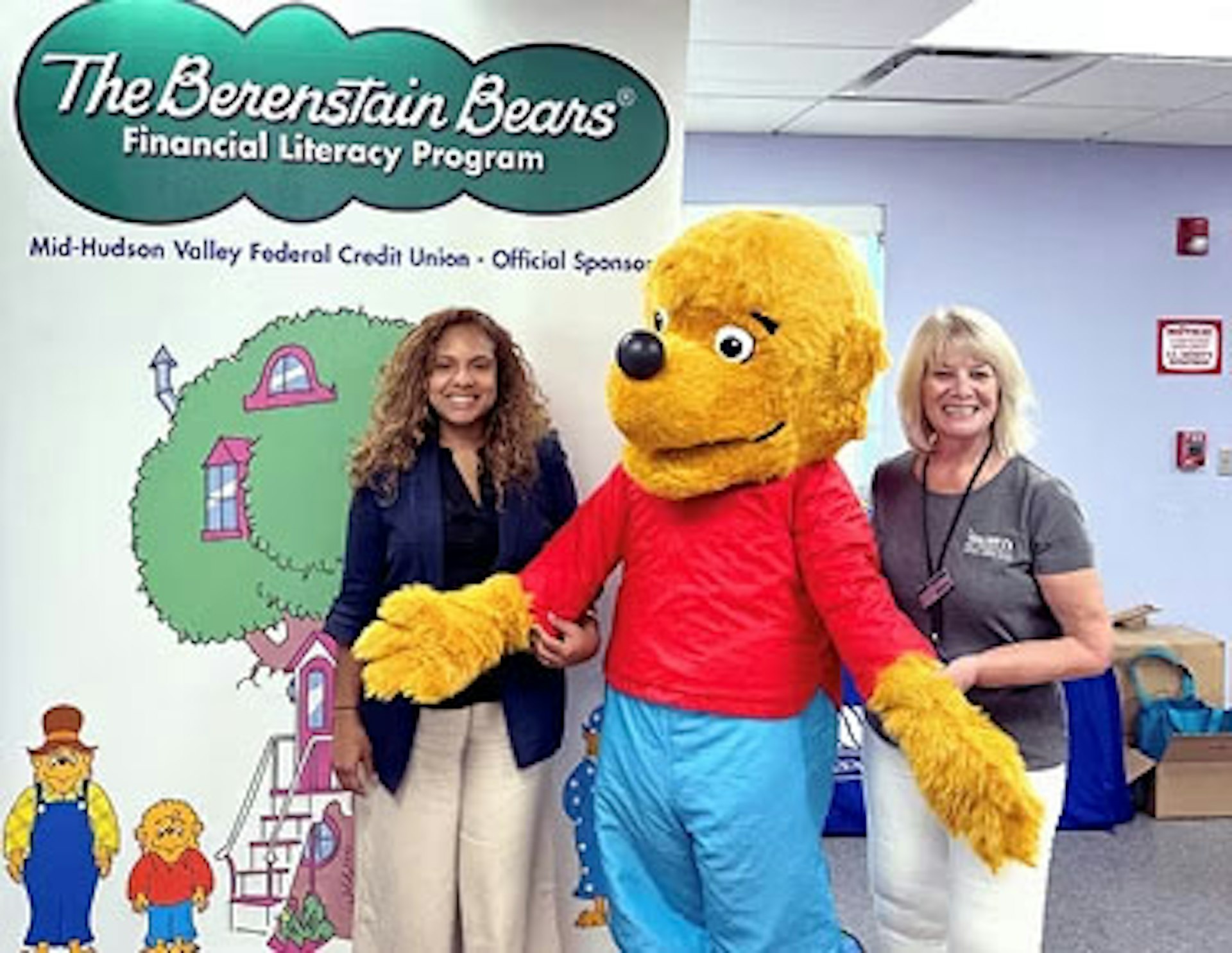 bernstain bear brother bear in classroom