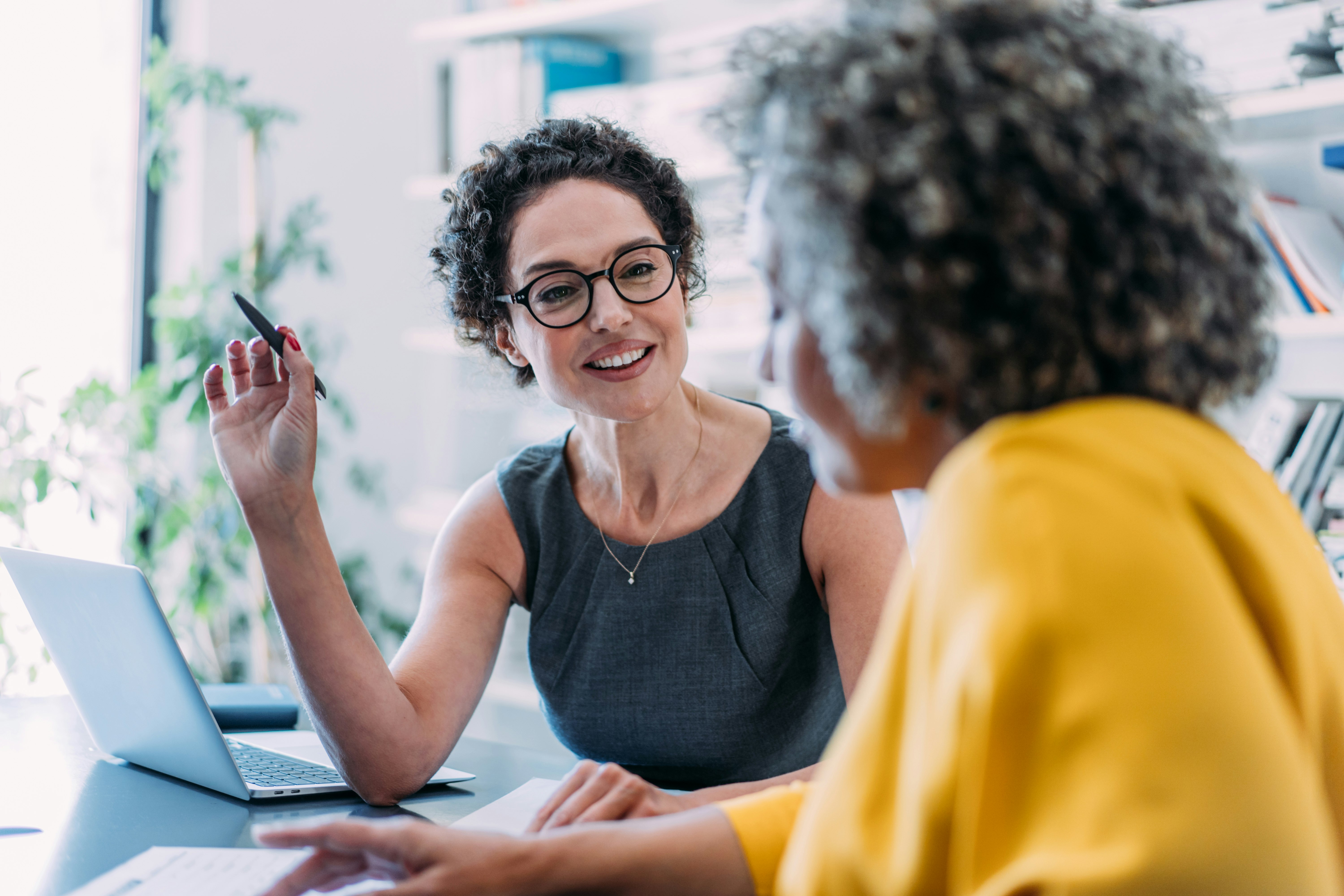 woman talking to a business expert