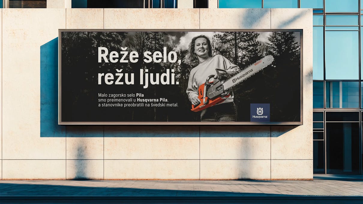 Husqvarna Pila village