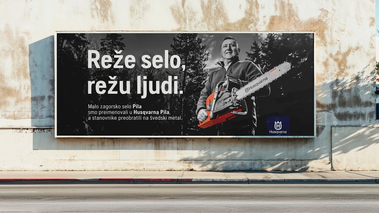 Husqvarna Pila village