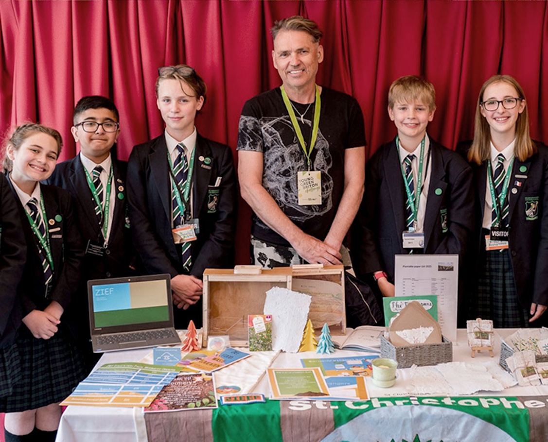 Dale and YGBC participants