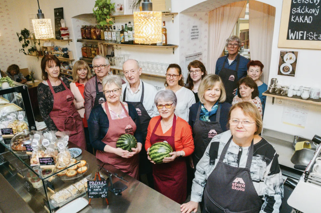 Stará škola café saved: how Elpida raised CZK 750,000 in just a few days thanks to a huge wave of support
