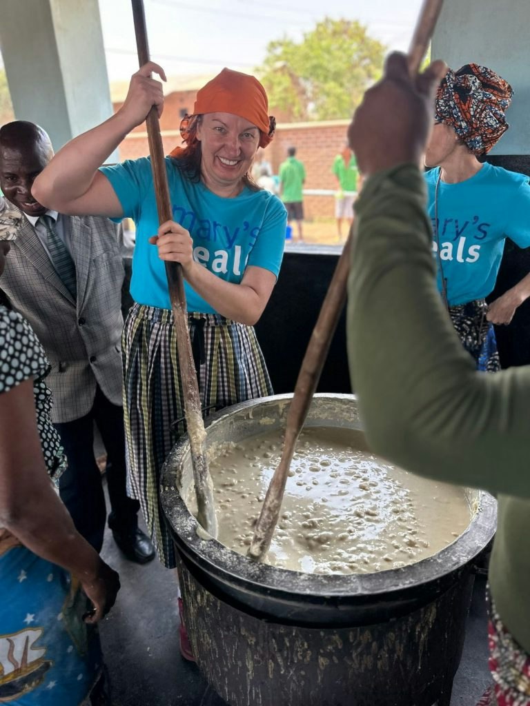 “The most beautiful gift I have ever received.” Petra Burianová, winner of the Peče celá země (The Whole Country Bakes) baking show, celebrated her birthday with a personal fundraiser for children in Malawi with Mary's Meals