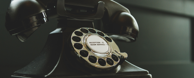 Jak uspořádat úspěšný call-a-thon [+ Vzorový scénář] aneb nebojte se občas dárcům zavolat