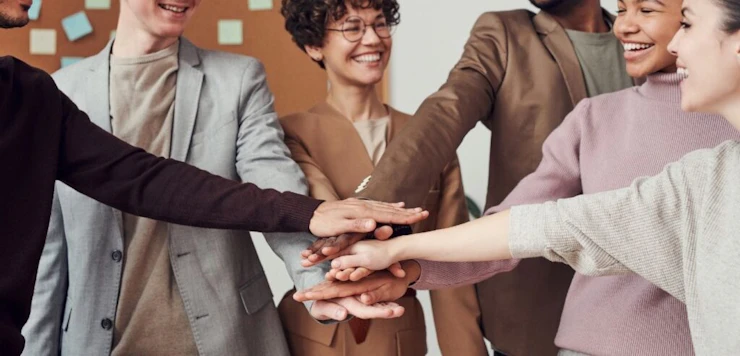 Energie do nemocnic na dvě kliknutí. Zaměstnanecké sbírky pomáhají rychle tam, kde je právě třeba