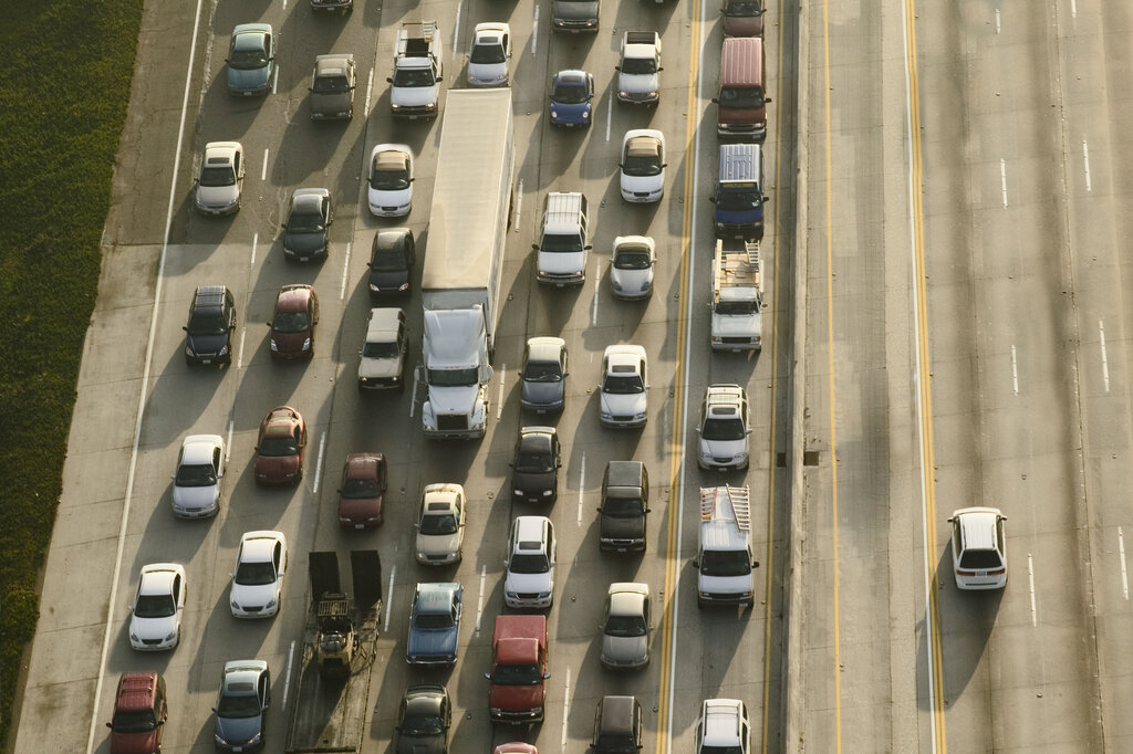 Hazardous Materials Crash Closes I-95 in St. Lucie County