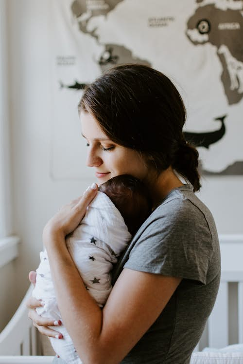 Quelles protections hygiéniques après l'accouchement ? - JOONE