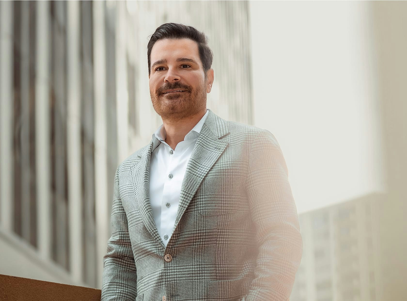 Dr. Vartanian on the street