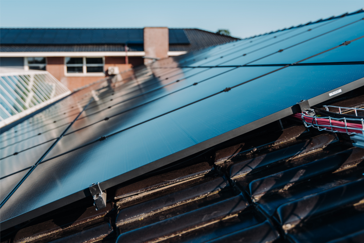 Zonnepanelen zijaanzicht