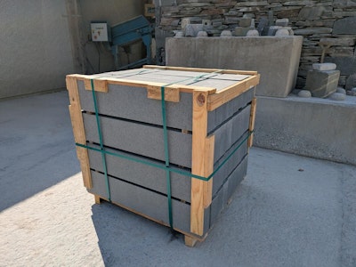 Pack of 20 finished granite kerbs