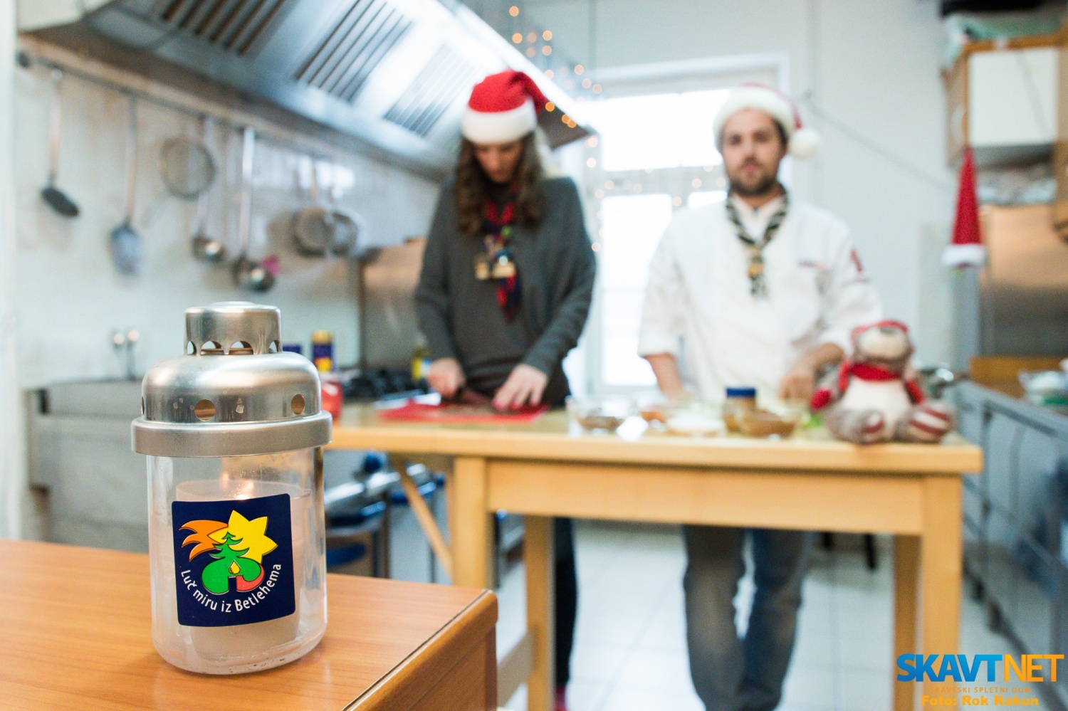 Decemberska oddaja kuhajmo z Juretom z gostjo Jasno Cupin