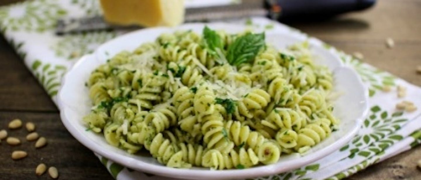 KOSTANJEV PESTO