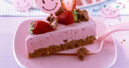 Sadna torta brez peke