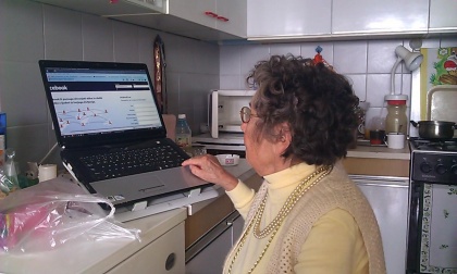 Gospa pri 93-ih na Facebooku (VIDEO)