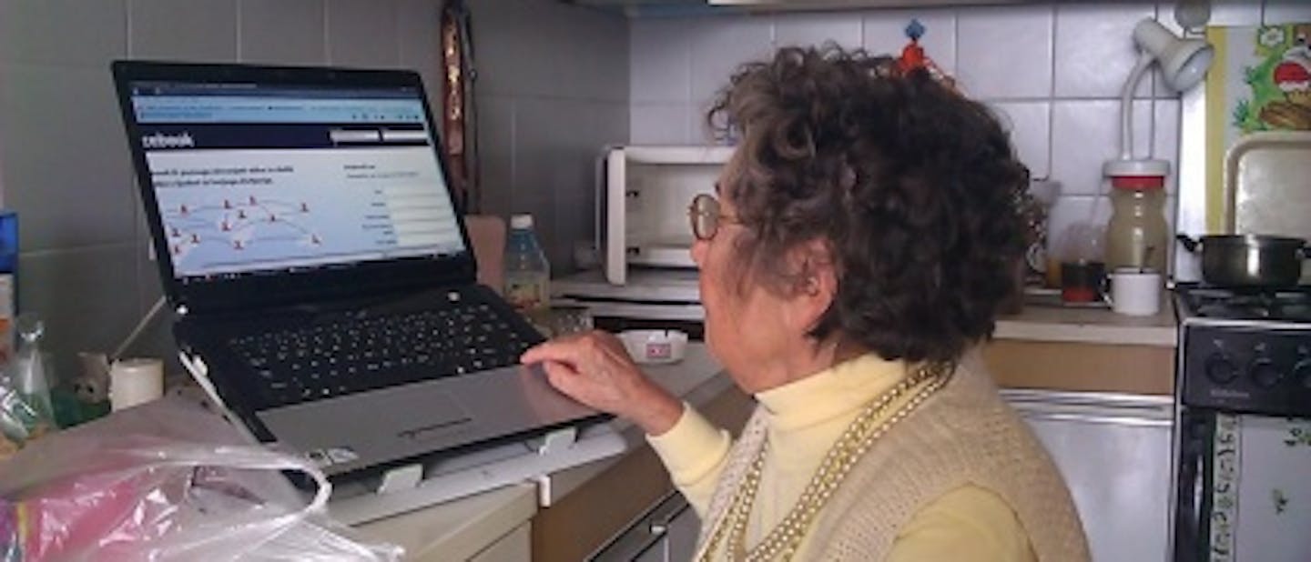 Gospa pri 93-ih na Facebooku (VIDEO)