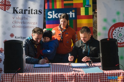 Podpis dogovora o sodelovanju s Planinsko zvezo...