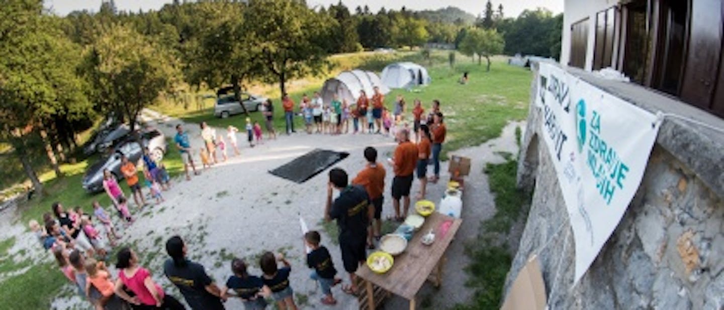 Zdravi v naravi - tabori družin 2015