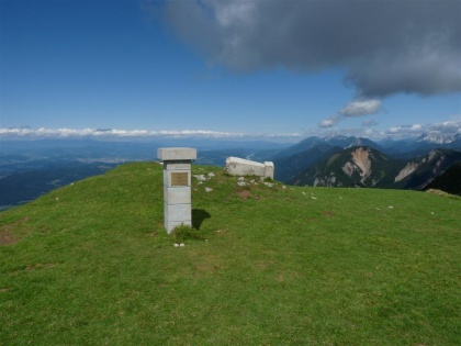 Jeseničani vabijo na Golico