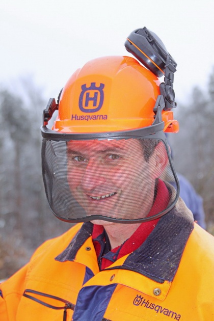 Sekamo, žagamo, čistimo, ... delovna akcija v...