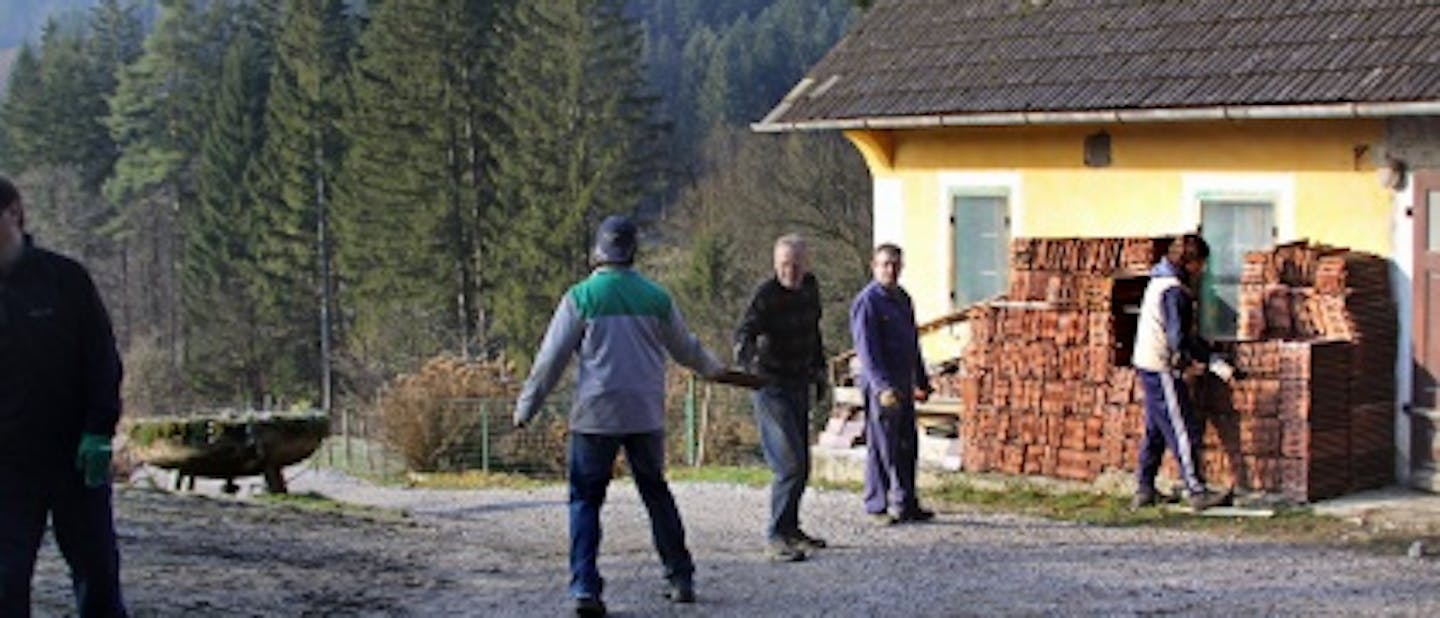 Skavt v nesreči ni sam ali delovna akcija pri...