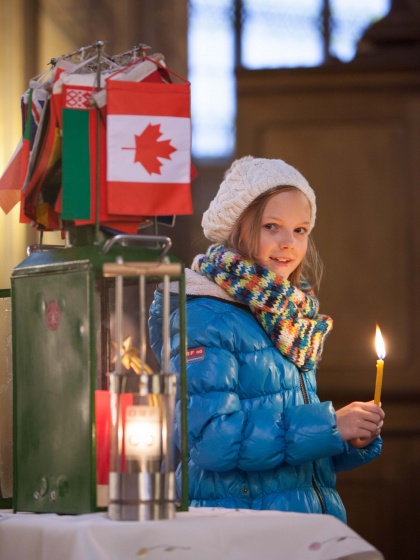 Utrinki Dunaja - pot Luči miru iz Betlehema v...