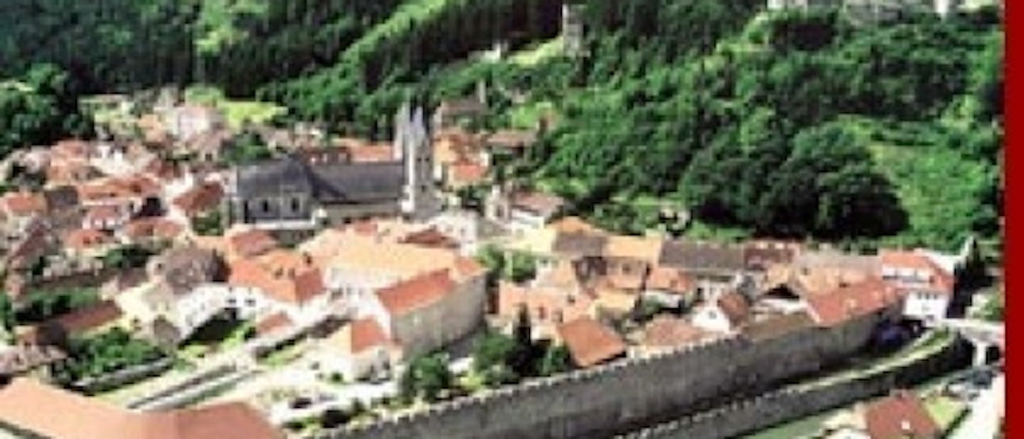 Luč z veliko začetnico ...