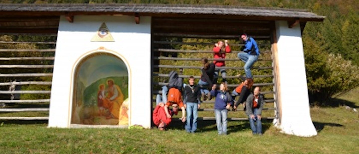 Kvajdej ponovno združuje