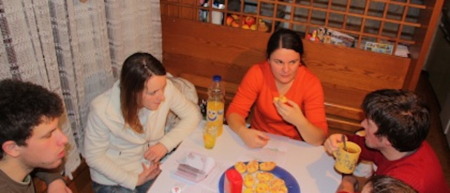 Od pobratenh klobas k pobratenim kruhkom = Od...